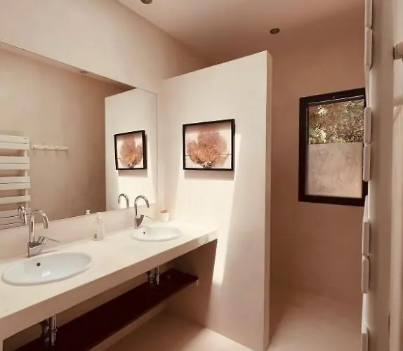 Peaceful Between Sea And Mountain In Corsica 度假居 里奇